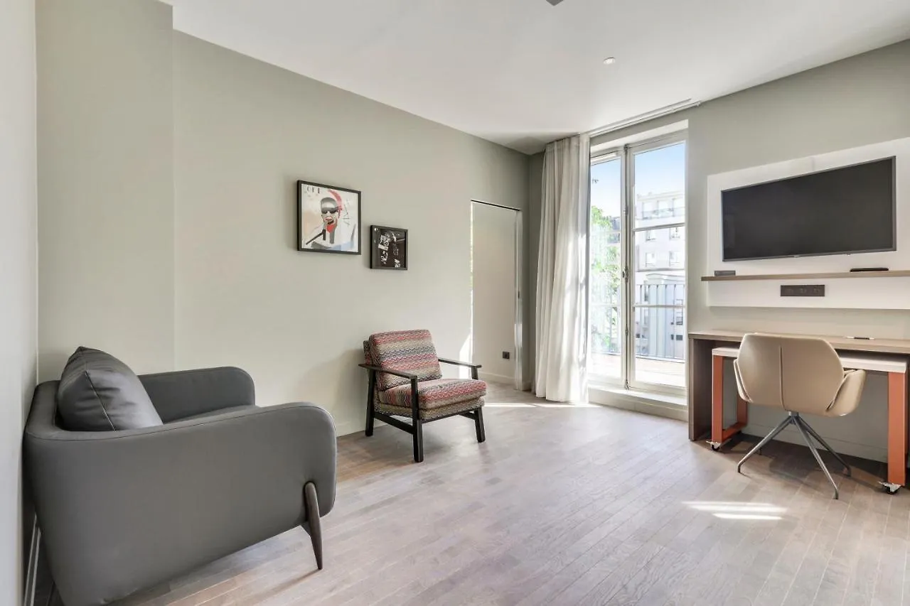 Mode Paris Aparthotel