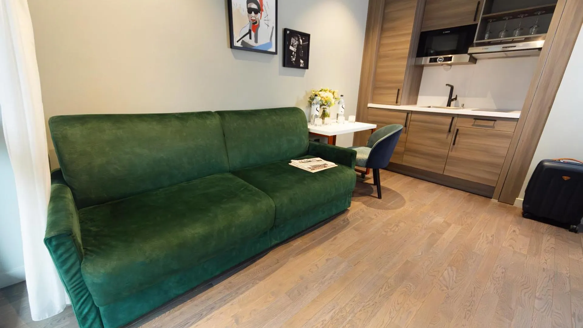 Mode Paris Aparthotel
