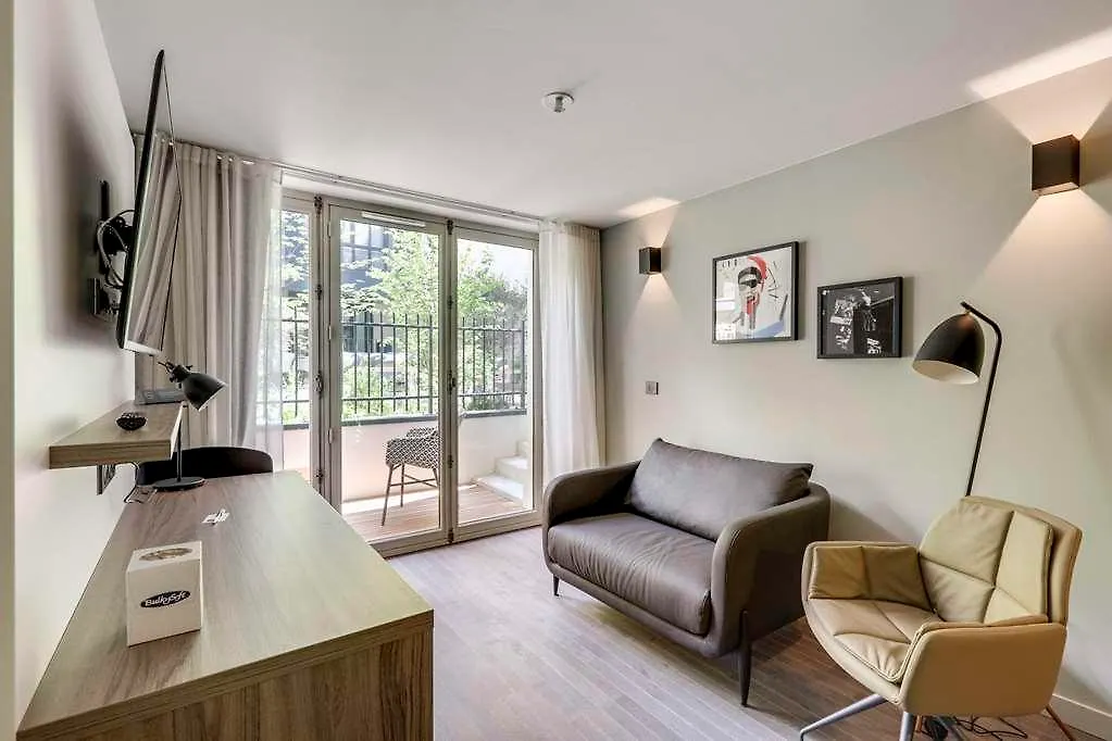 Mode Paris Aparthotel